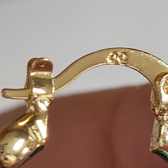Tri tone hoop earrings. Gorgeous. CHUNKY WAVE HOOPS - Picture 2 of 2